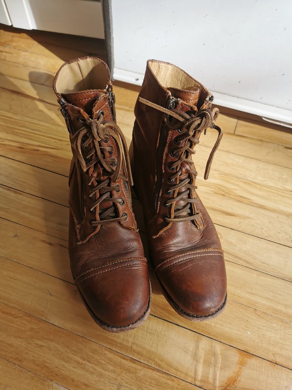 Frye Brown Leather Lace Up Double Zip Combat Boots - Size 9 - Picture 4 of 9